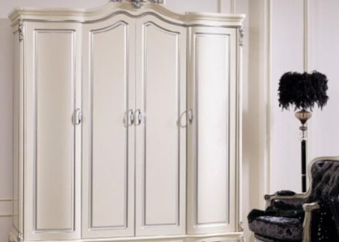 不同风格实木衣柜的价格解析及选购建议