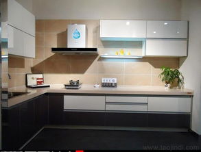 武汉橱柜加工厂 全新定制整体实木防水橱柜与衣柜，品质如一，匠心制造